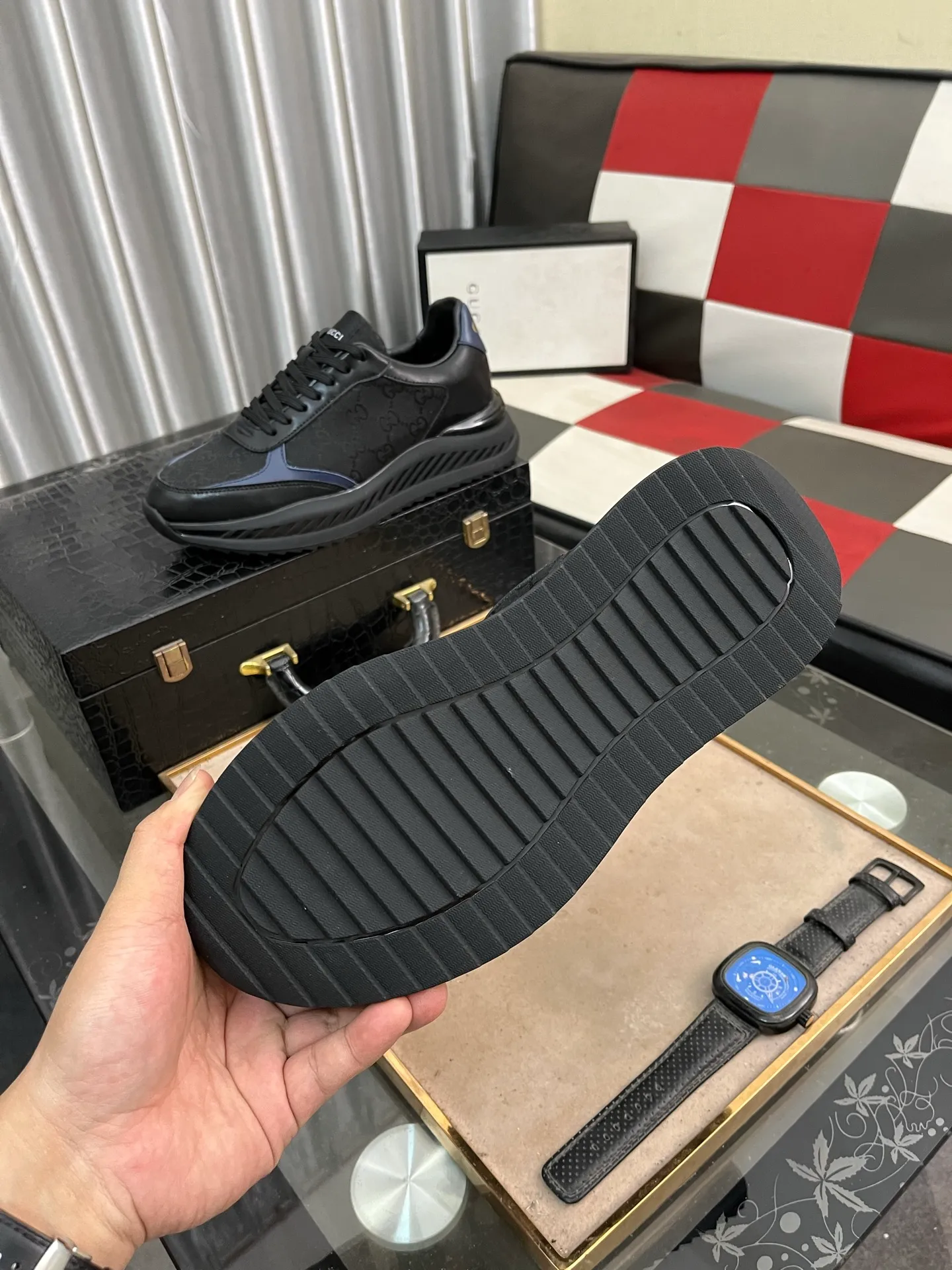 Men's shoes 💰458⌚️⌚️[GUCCI] The latest trendy men's casual shoes, the fabric is made of embossed cowhide imported from Italy, comfortable sheepskin lining + feet, the original outsole is wear-resistant and non-slip, high-level version, size: 38-444️⃣Colors available